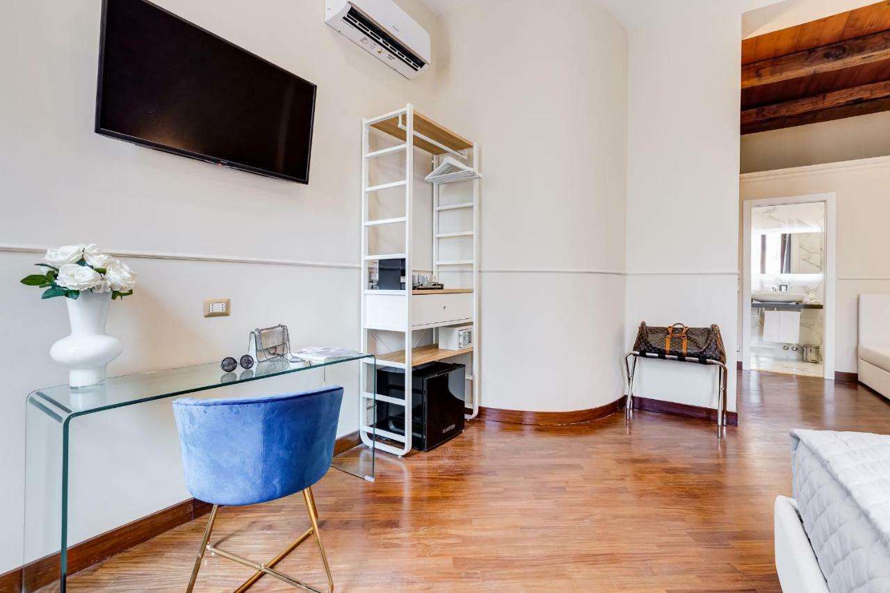 Trevi Private Suites By Premium Suites Collection Rome Exterior photo