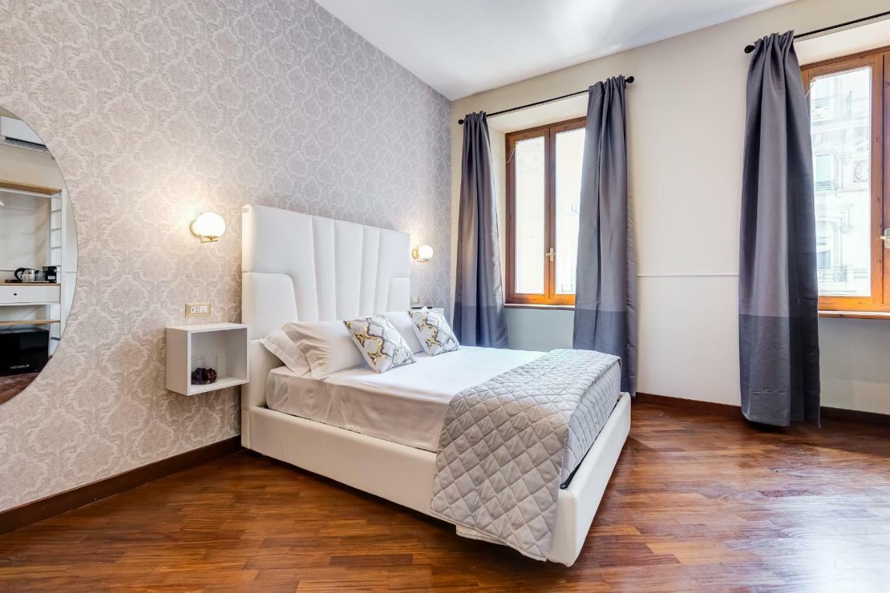 Trevi Private Suites By Premium Suites Collection Rome Exterior photo