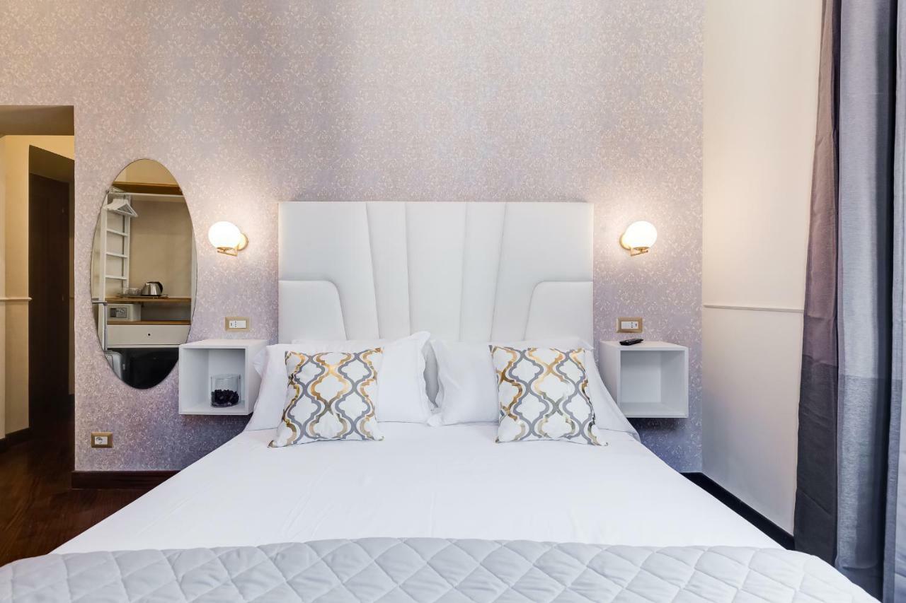 Trevi Private Suites By Premium Suites Collection Rome Exterior photo