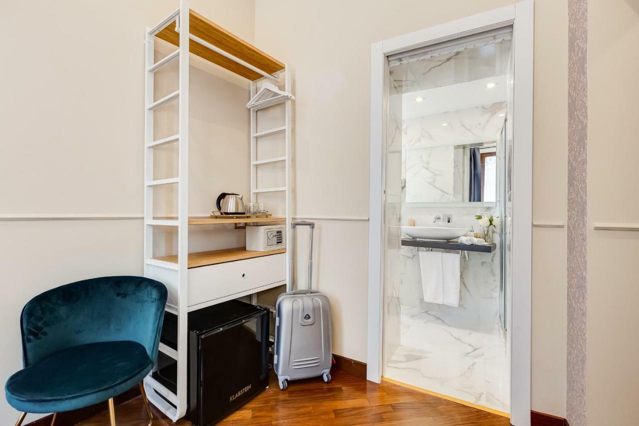 Trevi Private Suites By Premium Suites Collection Rome Exterior photo